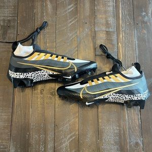 Nike Vapor Edge Pro 360 Size 8 “Black Metallic Gold” Cleat
